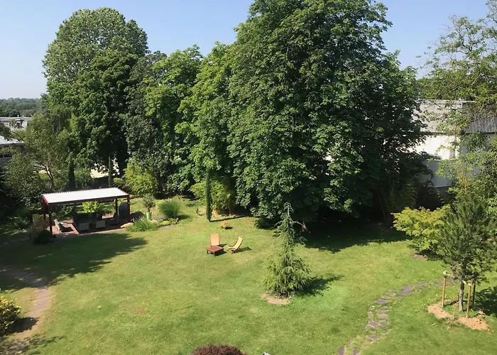 Appartement De 100M2 Dans Un Parc A 20 Mn Du Centre De Paris