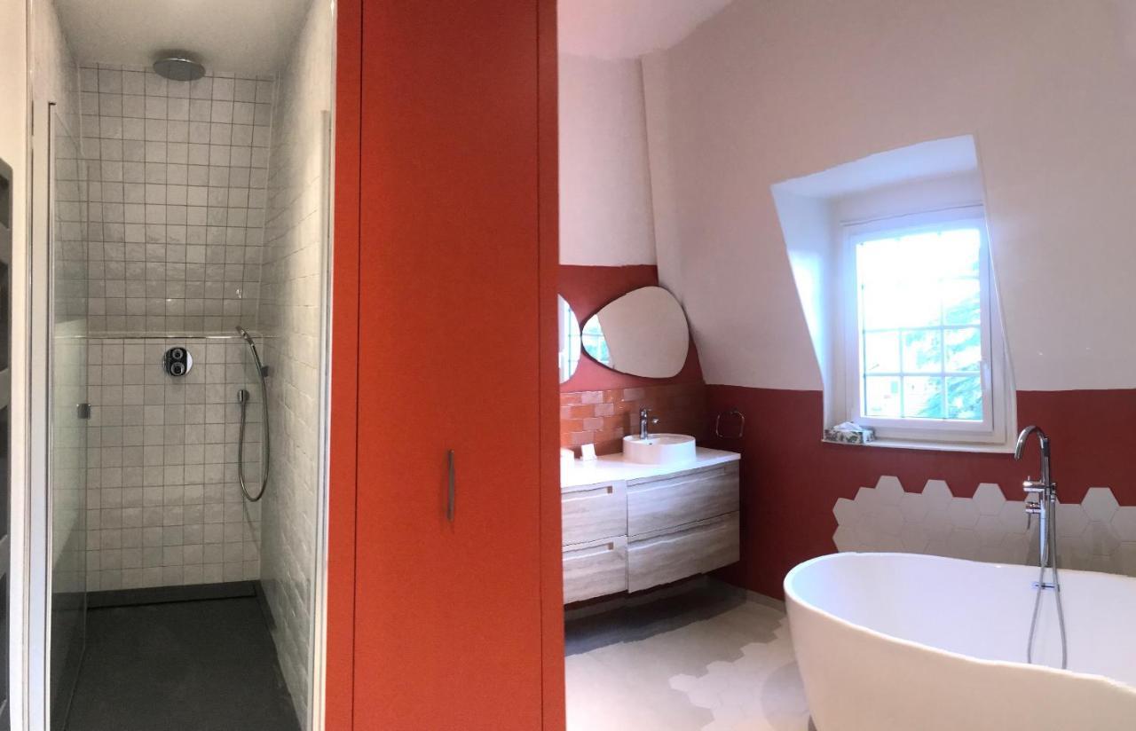 De 100m2 Dans Un Parc A 20 Mn Du Centre De Paris Appartement *