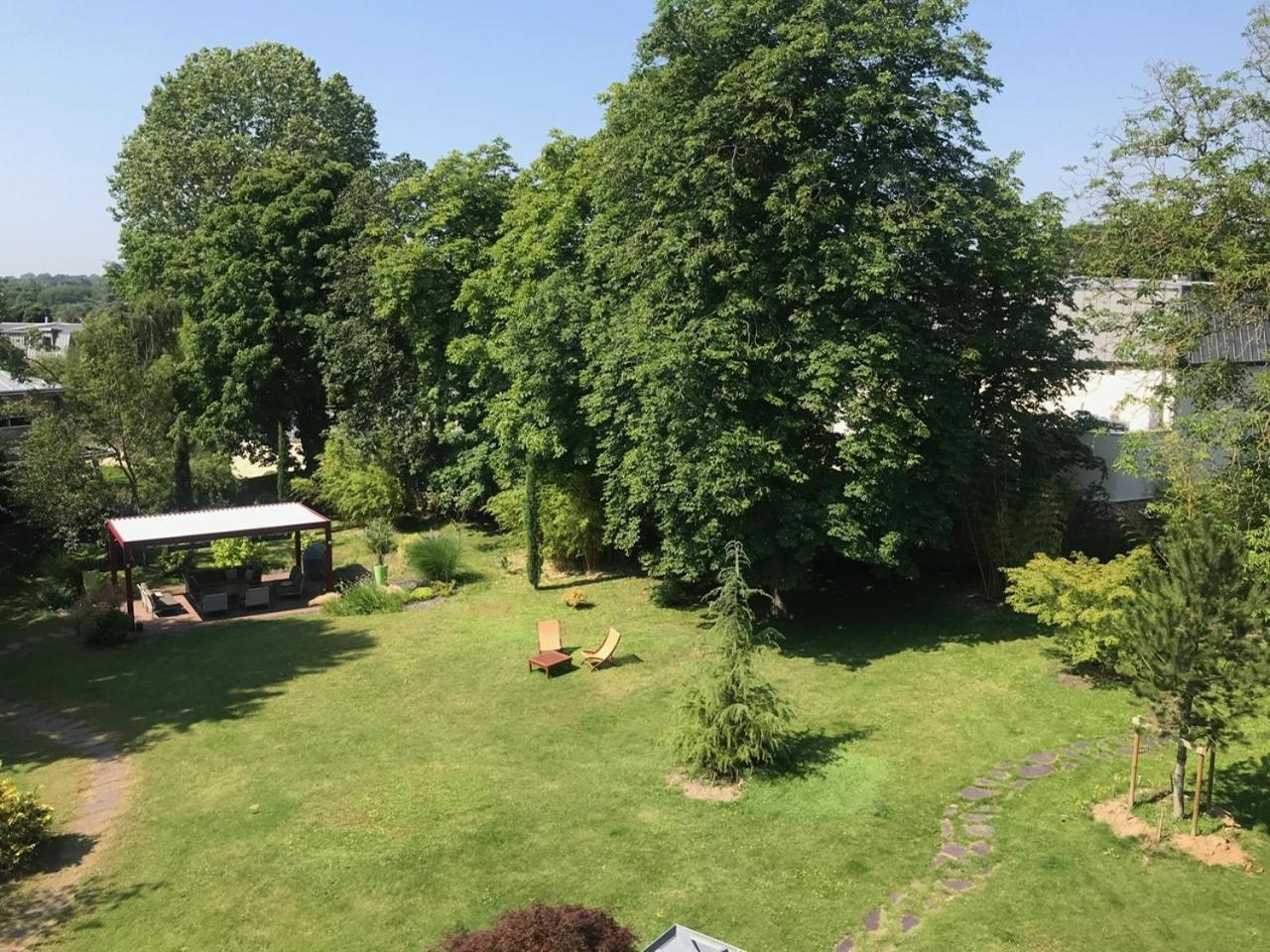 De 100m2 Dans Un Parc A 20 Mn Du Centre De Paris